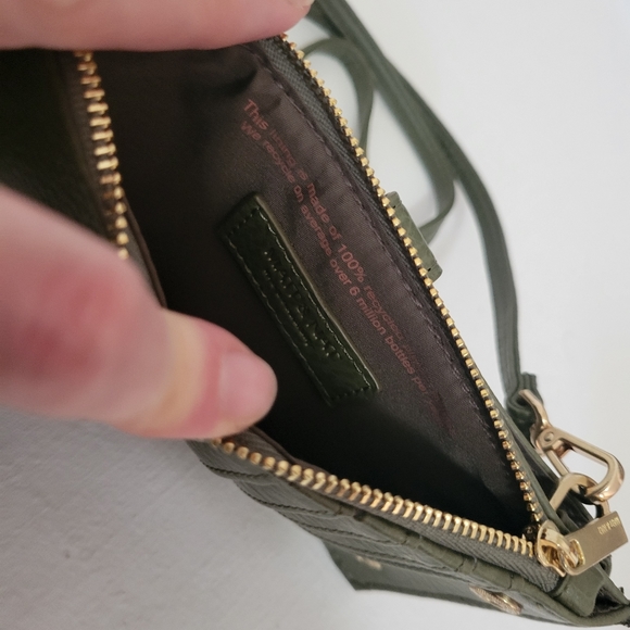 NEW Matt & Nat Vegan Convertible Wallet Purse Olive (AF2) - Picture 4 of 4